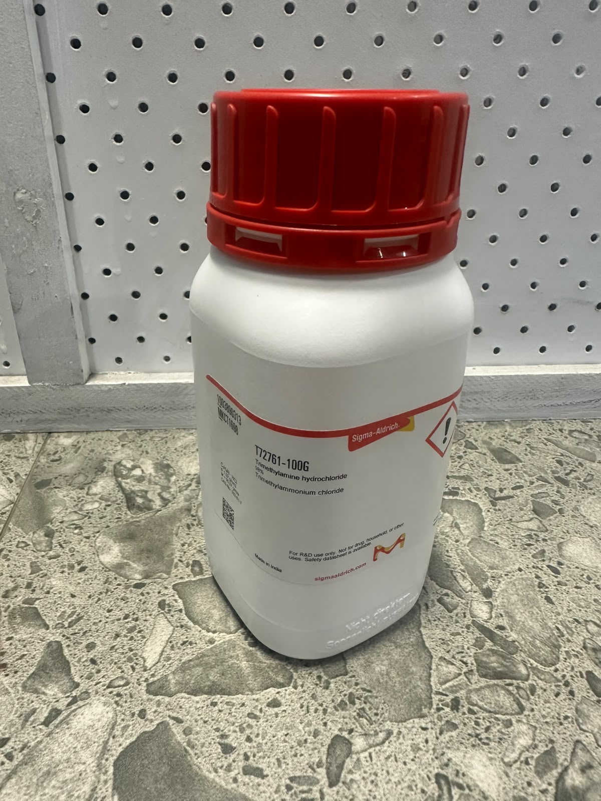 Trimethylamine Hydrochloride 98%